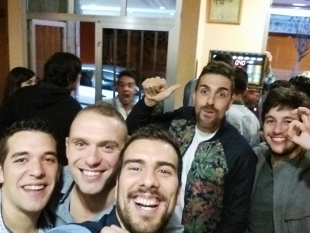 Moi bonito recordar onte vellos tempos cos #Míticos de <a href="/EDArzua/">EDA Arzua</a>. #Grandes