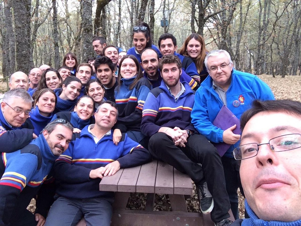 MartaTerron's tweet photo. Directores de hogar #entretodoslosabemoscasitodo http://t.co/wTy2Zb9BJj