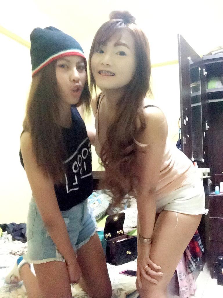 ladda_Attatan's tweet photo. .... เมื่อวาน..นางมาหา...นางบอกบอกอยาเปงนางแบบ55...เพลียแป๊บ..^^ http://t.co/k8Qy63ifmz