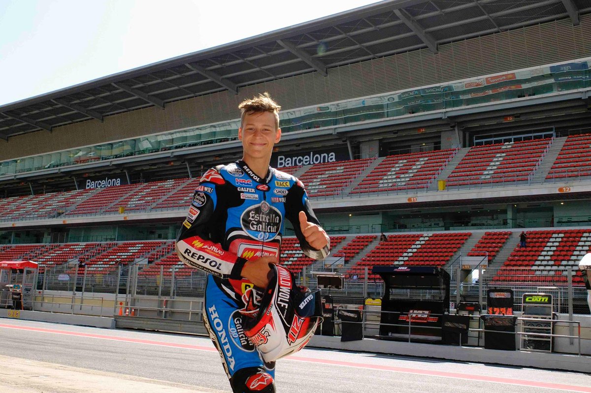 box_repsol's tweet image. .@FabioQ20´s 2014. Don´t miss these pics of #FIMCEVRepsol Champion´s year!: repsol.info/DGTz3