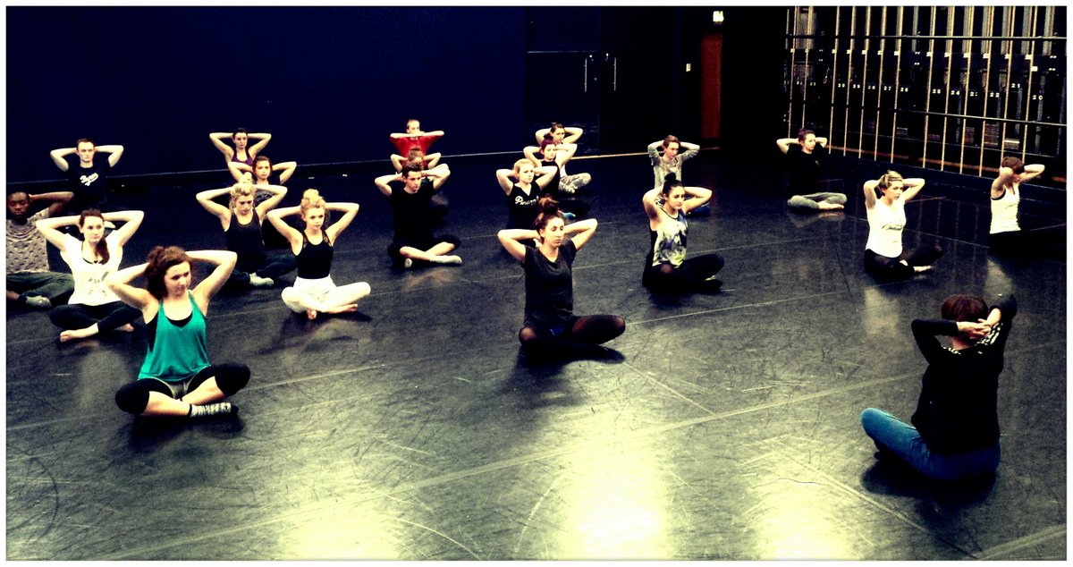 grace_goulding_'s tweet photo. Stretch and breathe! Closing #StepUp7 with @nicholls_kerry @nyaw_ccic http://t.co/7DiiyKgS01