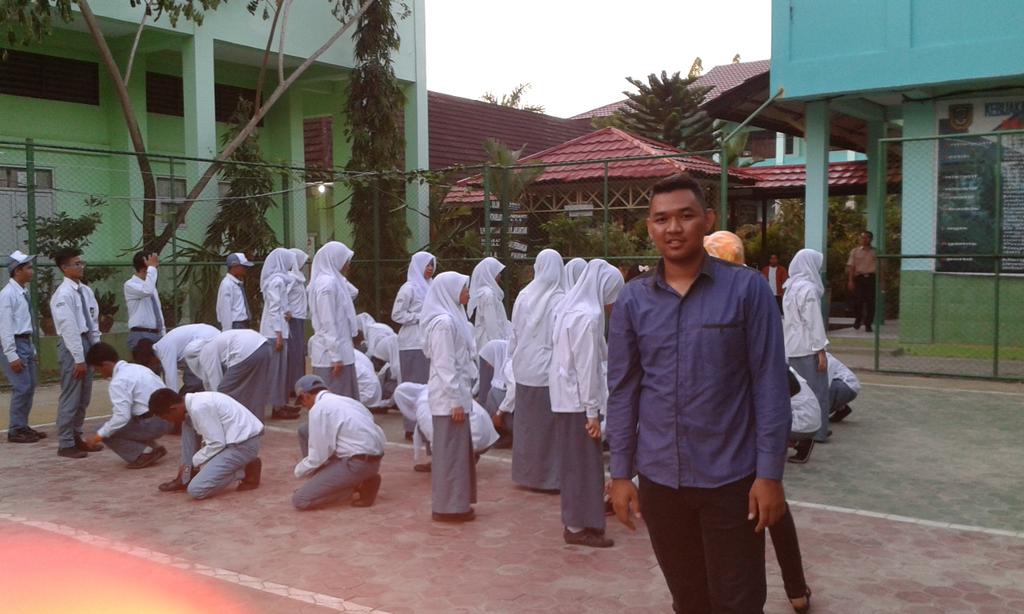 Ariefvb04's tweet photo. Pengukuhan paskas smk 2 bpp http://t.co/4pVhZ9aazt