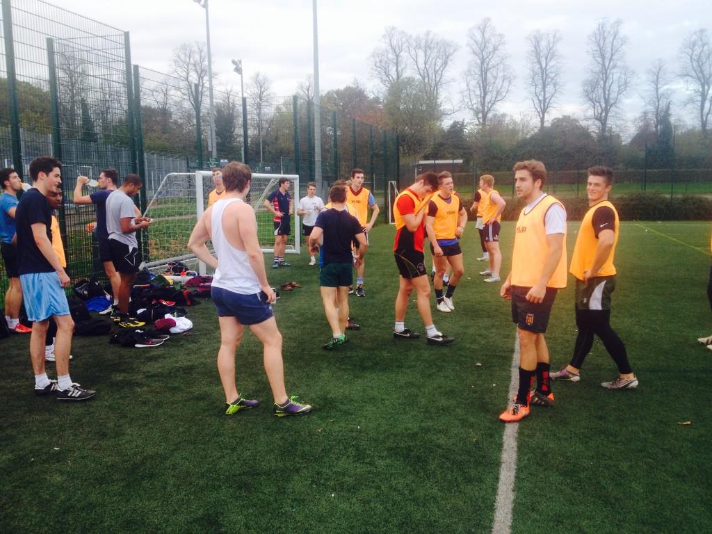 O2TouchUon's tweet image. Great session this Sunday afternoon with 30 players down chucking the pig-skin about #O2Touch