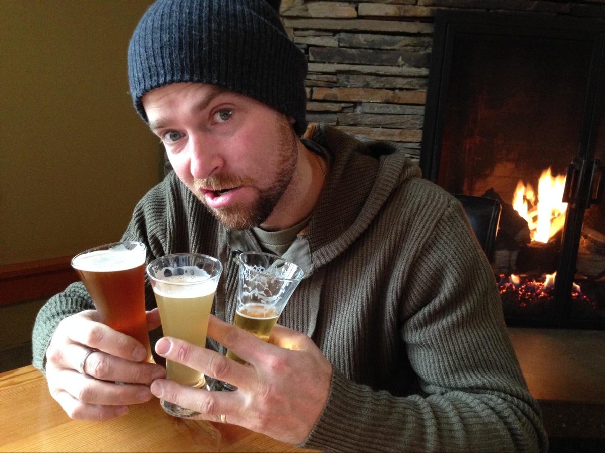 craftbrewjester's tweet photo. Just a lil Sunday tasting #tasterflight #SundayFunday #DaylightSavingTime #extrahour http://t.co/Xl3gdQOFs7