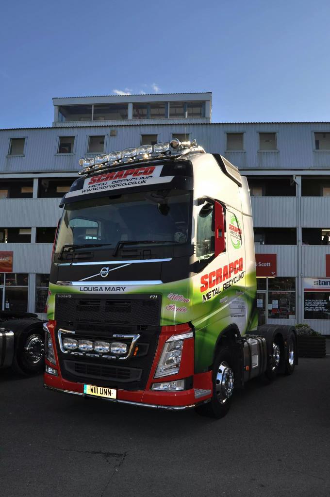 Scrapcometal's tweet photo. Some brilliant photos from Dale Steward taken this weekend @Brands_Hatch http://t.co/b59VfMQl6G