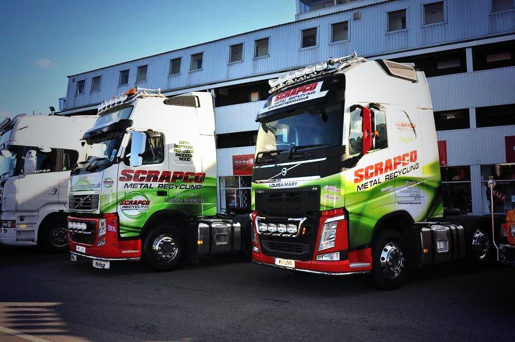 Scrapcometal's tweet photo. Some brilliant photos from Dale Steward taken this weekend @Brands_Hatch http://t.co/b59VfMQl6G