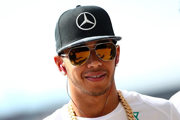 BBCSport's tweet image. That's Lewis Hamilton's 32nd career win - a record for a British driver. #USGP reaction: bbc.in/10Lil9a #F1