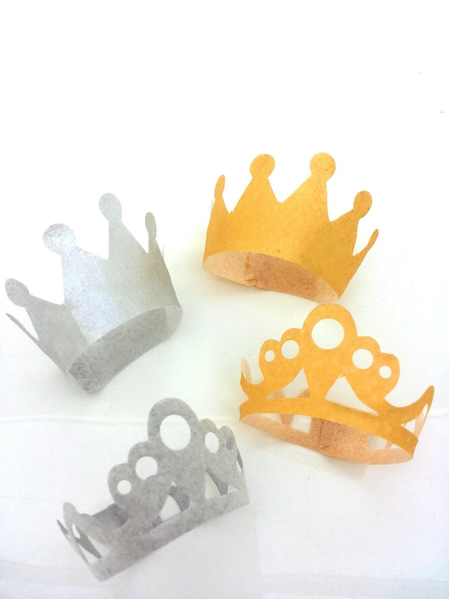 Leuk !! Nieuw !! Gouden kroontjes en tiara's van zilver/goud eetpapier/ouwel goo.gl/lxSHMI nu te bestellen