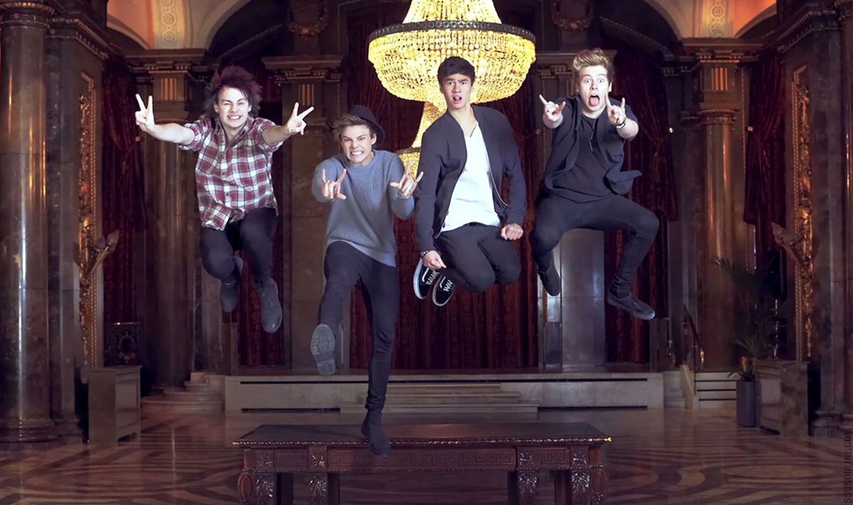 Four second. 5 Seconds of Summer Photoshoot.