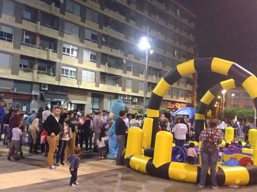mariatormocasan's tweet photo. Hemos clausurado Almassora Halloween con éxito @aytoalmassora http://t.co/NupvWwIG5v
