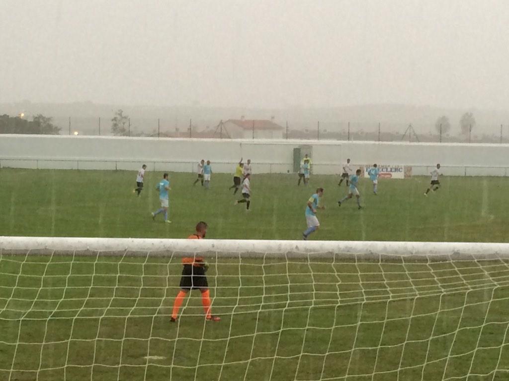 Victoria del <a href="/Trujillo_CF/">CF Trujillo</a> frente al <a href="/CPmoraleja/">C.P Moraleja</a> 2-1 bajo una gran tormenta que ha estado a punto de suspenderse.