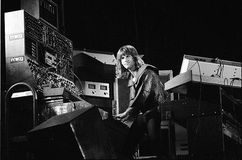 2 de Noviembre de 1944 , Happy Birthday Keith Emerson. 