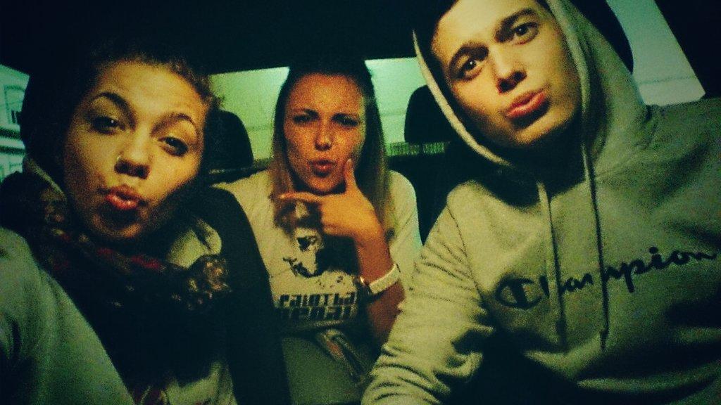Albasua9's tweet photo. Yo no colecciono cosas, yo colecciono momentos. http://t.co/Z8i7sIUvYQ
