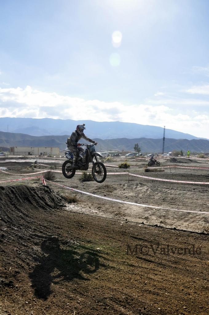 MCValverdeG's tweet photo. Al final estos me enganchan a eso de las motos.. @JVtwotwo @CHINCHETEAM @PedroDM96 #MX #Tabernas http://t.co/62gFQHHWDt