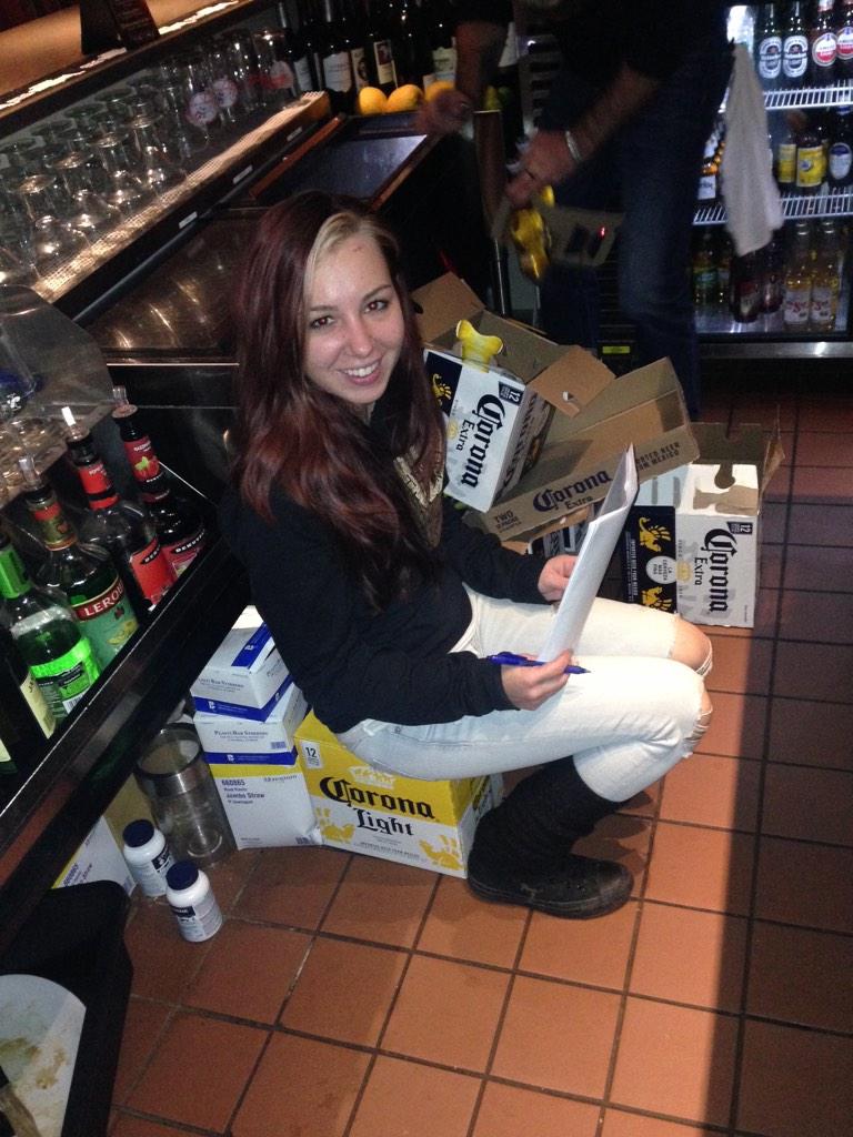 jjamiewerner's tweet photo. This is how we do inventory ? #findyourbench? http://t.co/ldBzac88hK