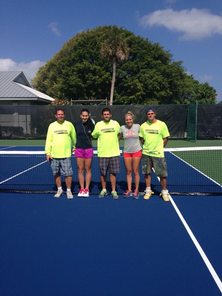 JovanaJovic93's tweet photo. Thanks to the great team here at @SSIR50k for preparing the courts for us. Excited for my final event of the year! http://t.co/v1zy6DX9bF