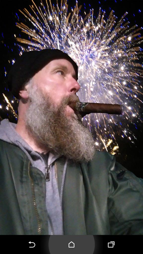wozzer300zx's tweet photo. Celebrating my #Yeard with a bang @BeardCigarBeer @wearebeardbros @beardandink @BrightonBeardCo @BB13UK @BeardCircus http://t.co/RUnogAJ4ea