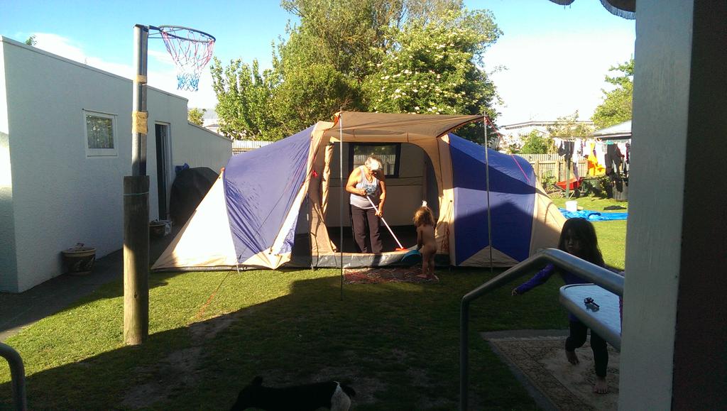 Proud2beMayfair's tweet photo. Kids spent the night camping out  with Nan after a day of water fights @tmarlee02 http://t.co/3N4thFCbwX