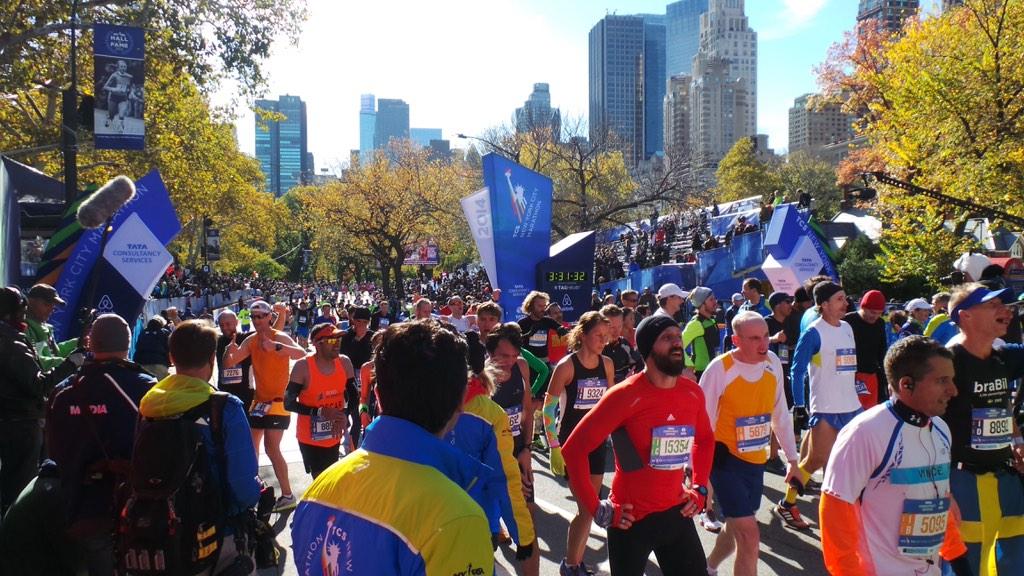 nycmarathon's tweet photo. So many happy #TCSNYCMarathon faces! http://t.co/2YpBoqvuLD