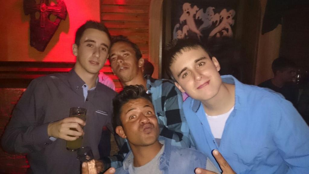XAT0_77's tweet photo. Grandisimo finde con los mejores!! http://t.co/KkYifhSoLx