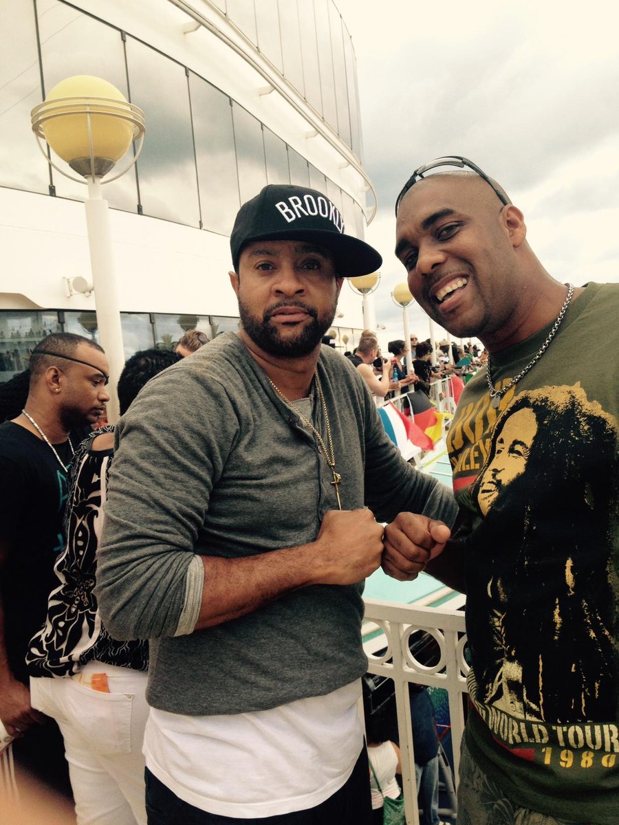 targetsystems6's tweet photo. @prgirl876 @targetsystems6 up and live on the Jamrock cruise. Big up all entertainers and promoters. Jamrock bless up http://t.co/Qolhdz9iWo