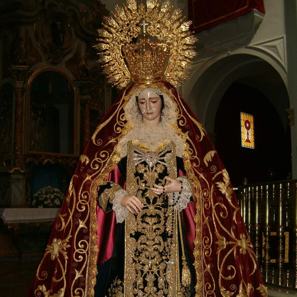 La Virgen de los Dolores de la Hermandad de los Judíos en besamanos estos años atrás @HdadMerced #judioshuelva