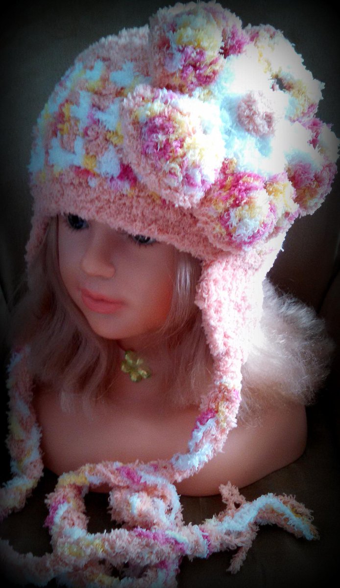 CrochetedRose tweet media