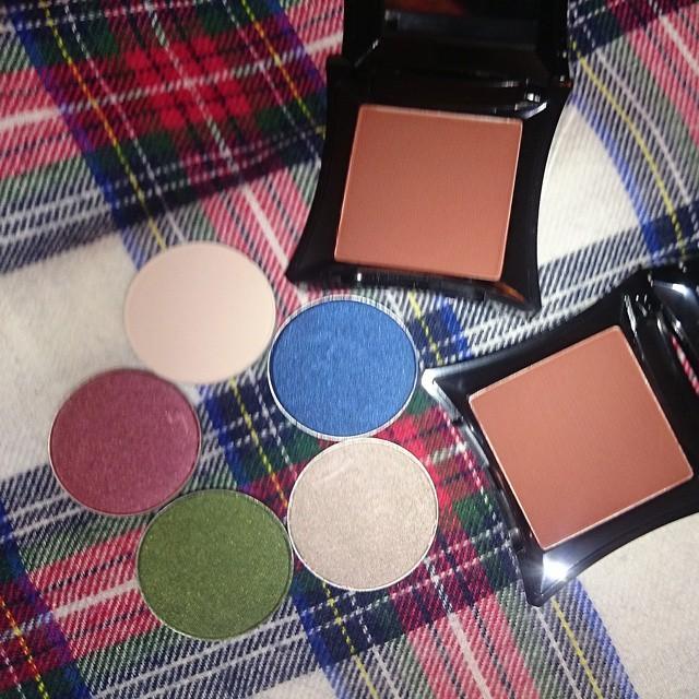 GlasgowBBlogger's tweet photo. @maccosmetics #eyeshadow #vex #cranberry #blanctype #humid and #deeptruth and @illamasqua #browcake in #stark (x2) http://t.co/7BY2DSBXTL