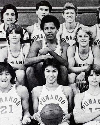 HistoriaDiceQue's tweet photo. Barack Obama durante sus años de adolescencia en el equipo de basketball. http://t.co/x3r7MJ3YUM