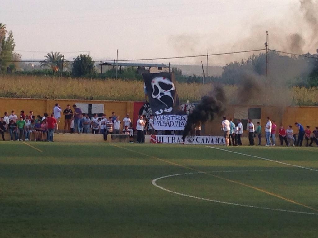 CanamaUltras's tweet photo. Fuimos su peor PESADILLA. http://t.co/tQ0Rba3Sv1