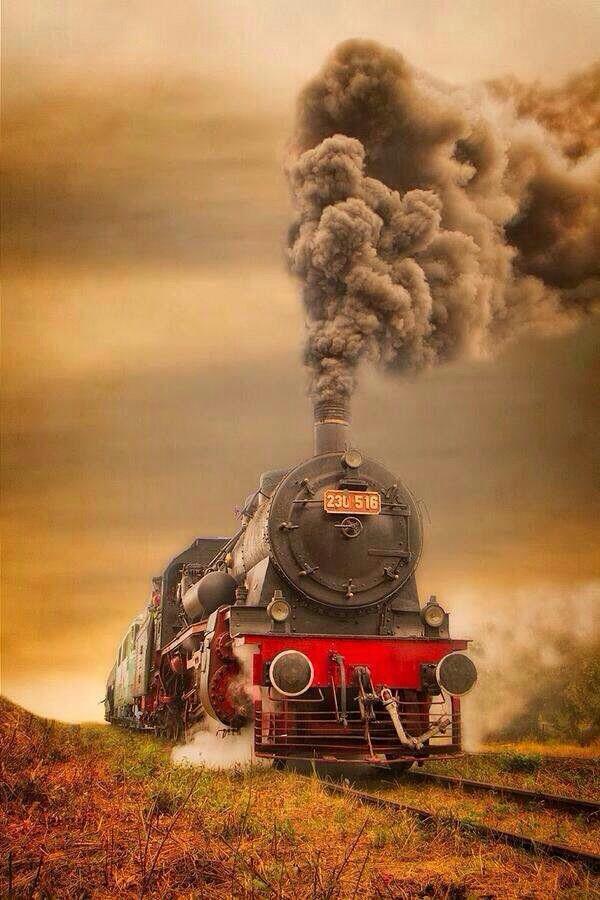 Belleville52's tweet photo. El último tren. http://t.co/HmBDLTme2W