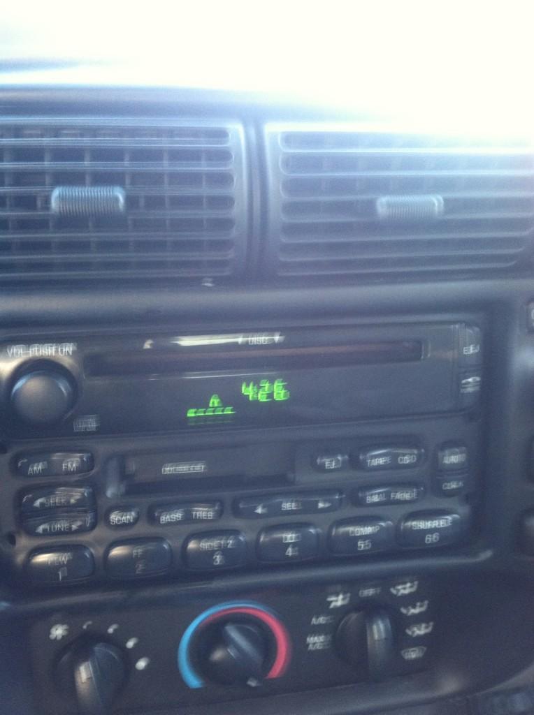 andrewpulse's tweet photo. That moment on your way to work when you see the time and freak out!! #DaylightSavingTime #wellplayed #early http://t.co/jzFV9fY2dj