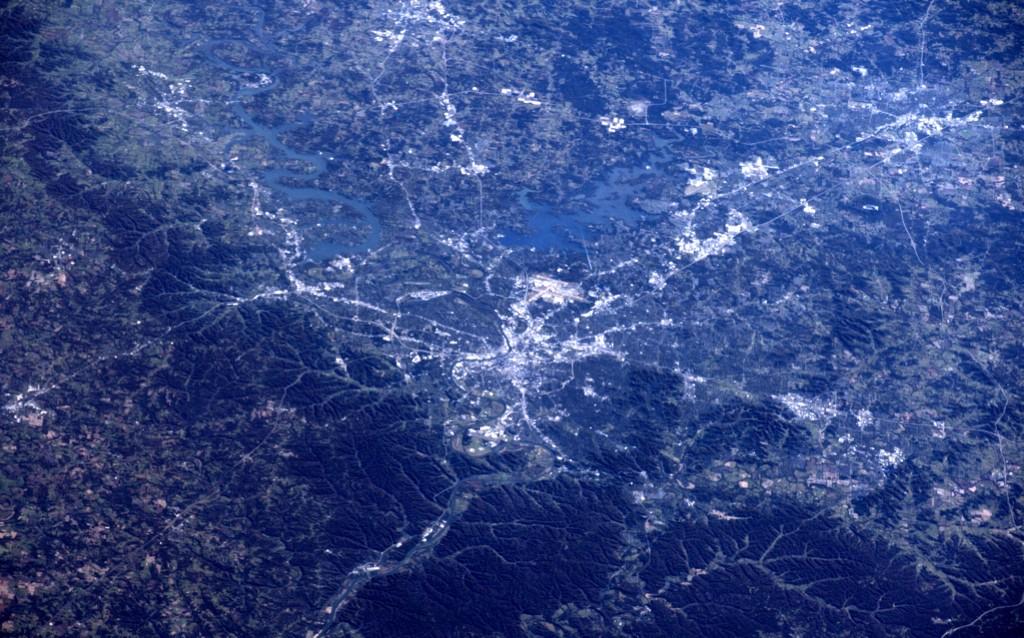 NASA_Astronauts's tweet photo. "A picture of Nashville taken from the west."  #AstroButch http://t.co/HxcAJCegPV