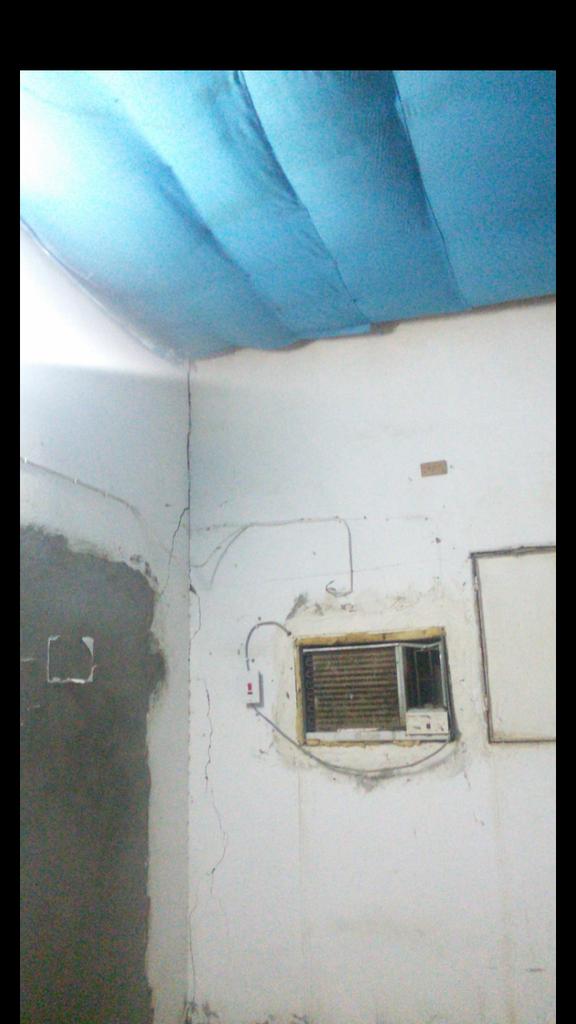 fzzaass's tweet image. هذا منزل امراه اقسم بالله لا تسكن فيه حتى الدواب والشتاء قادم اين انت يافاعل الخير اتقو النار ولو بشق  تمره