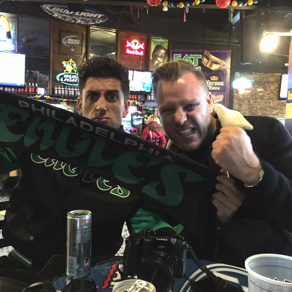 Jessewelle's tweet image. E A G L E S!!!! Watching the game with @itsalx