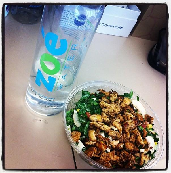 ZoeWaterPDC's tweet photo. Regenera tu piel de forma natural, toma agua #alcalina #Ionizada #AlimentateSanamente #Delivery 984 113 4684 http://t.co/So7BucRRHm