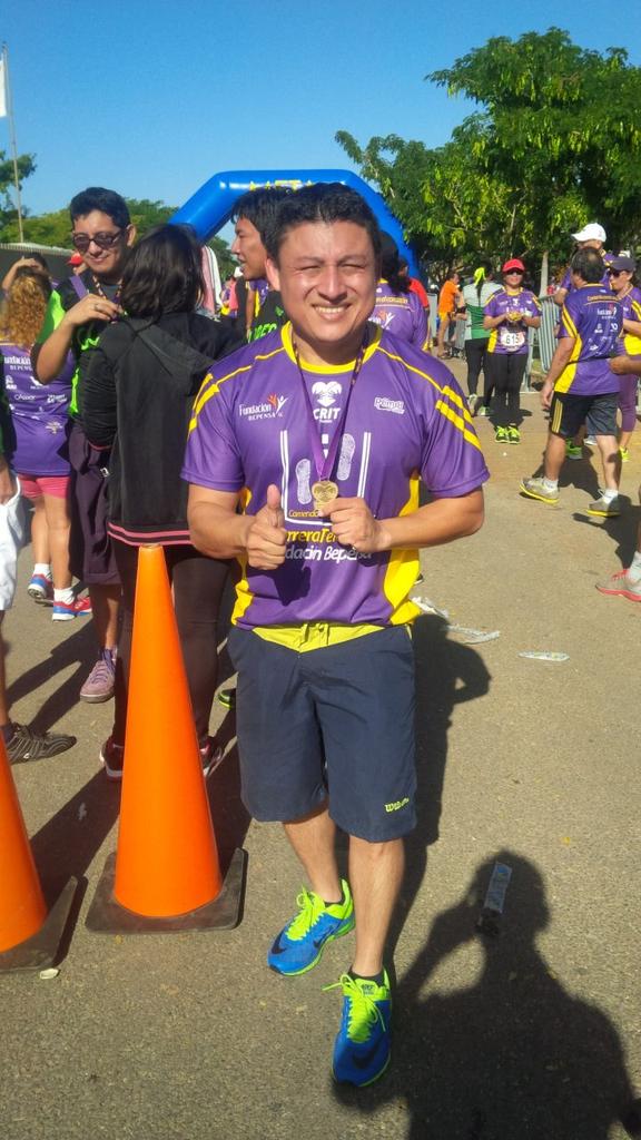 Zammy_Ramos's tweet photo. Siempre es un placer ayudar al lado de grandes #Amigos. #ReCorriendo #MueveTusValores @Mjuvenilv #CarreraTeleton http://t.co/Ia4qaH43LP