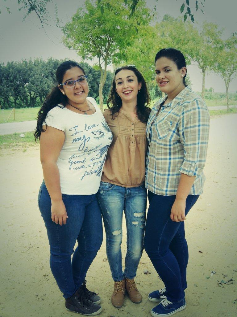 Mimi181_'s tweet photo. Gran diia 😁😁
@93DoloresRocio @black_mary7 @espe_agui http://t.co/ESluu9qcM6