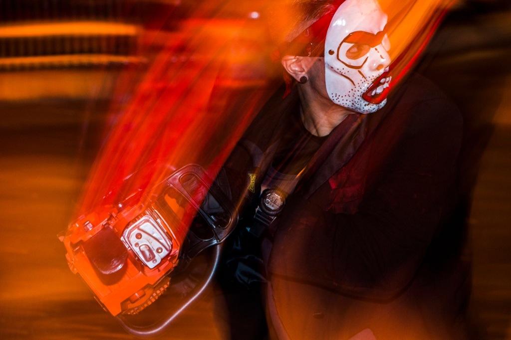 HorrorNights's tweet photo. The final night of #UniversalHHN begins in 4.5 hours...... http://t.co/Jg59xsMfoP