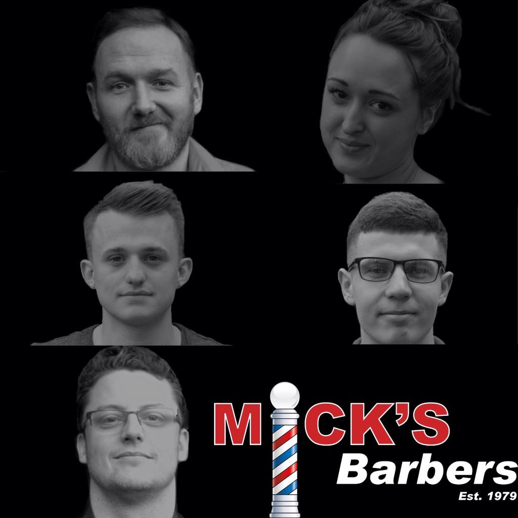 baldockbarbers's tweet photo. The team. #micksbarbers @mattythebarber @Chantelle2389 @micksbarbers @jcooperhawkins @Billy_Green18 #barbergang http://t.co/djciihpMMv