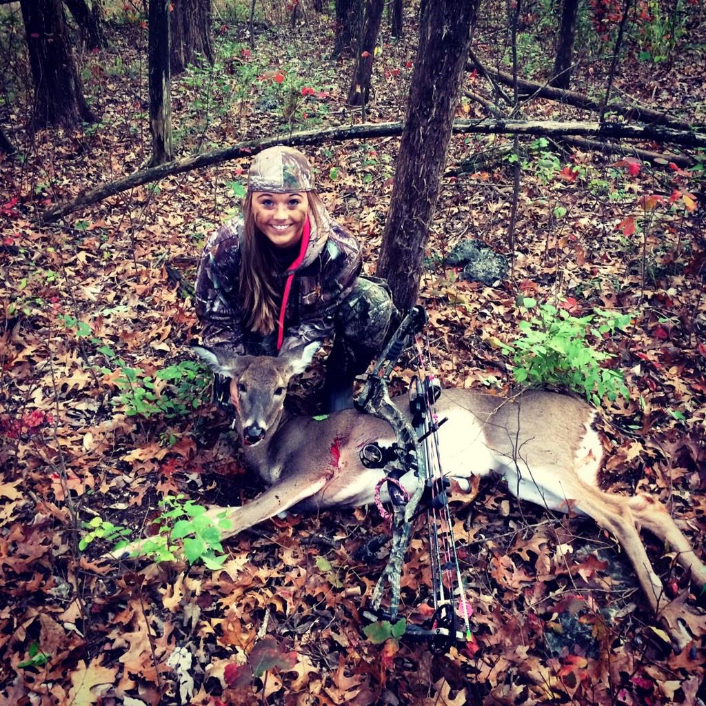 Jackieee171's tweet photo. On the board for the 2014 season &amp; my first bow kill ever! @TheCrushTV Ah one step closer to being a Tiffany! 👍 http://t.co/I2mcO8GuDp