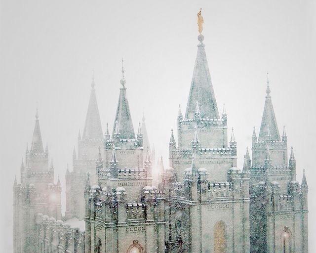 LoganMckay55's tweet photo. Mormon or not this picture is amazingly beautiful  http://t.co/vHa5kSN7yE”