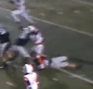 ParkerClark_14's tweet photo. Naw they were holding.. #LinebackerProbs http://t.co/c8ePRe8MxC