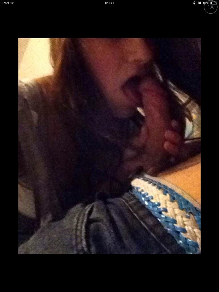 jimglit123's tweet photo. Sexy thongs😍 #teen #SexySunday #nudistteen #SlutSunday #horny #sext #Snapchatleaked #girl http://t.co/EnY9lRuRyv http://t.co/AphW3fb8yj