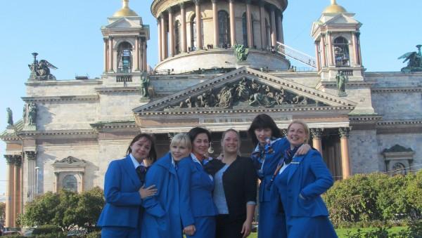 KLM_LocalEyes's tweet image. AirFrance KLM team welcomes you in #StPetersburg. Our office is right in the center, next to StIsaacs cathedral.