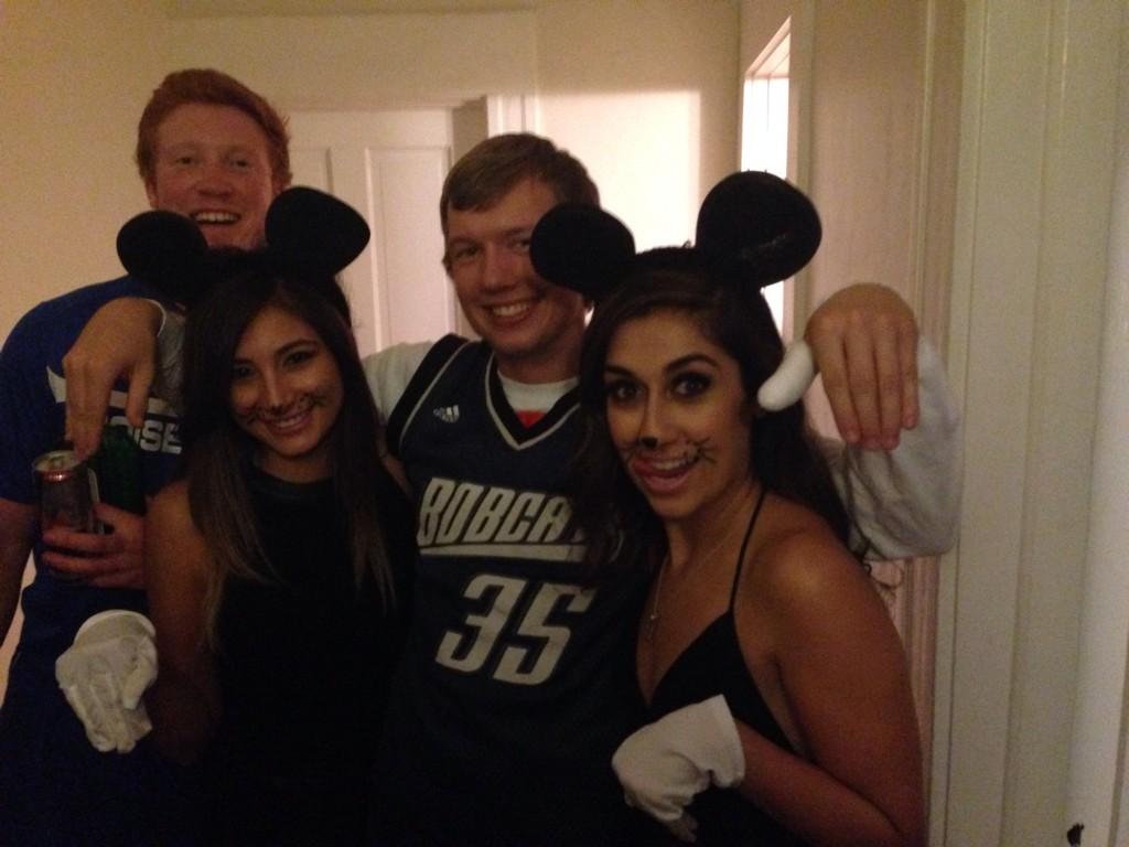 JustinSturdy's tweet photo. Just chillin with two of the best lookin mice around, and Tyler! #photobombed #halloweenround2 #AmIFlying? http://t.co/JoHUac0bbD