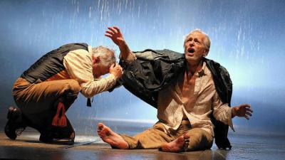 Barbara Gaines takes on 'King Lear'….again: bit.ly/1EbYFt4 via <a href="/wgnradio/">WGN Radio 720</a>