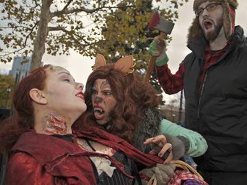 Correct link. The walking dead did the London Shuffle Saturday night. londoncommunitynews.com/whatson-story/… #LdnOnt