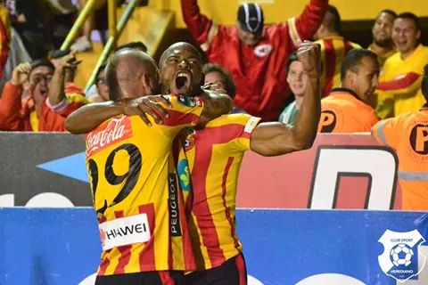 CS_Herediano's tweet image. @CS_Herediano derrotó 3-2 a @SaprissaOficial y se coloca en zona de clasificación. 

#SomosElTeam