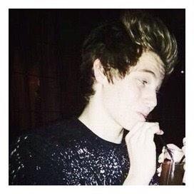 imdaddyIuke's tweet image. hey there kittens 😏 
rt for daddy, maybe? i'm new here.